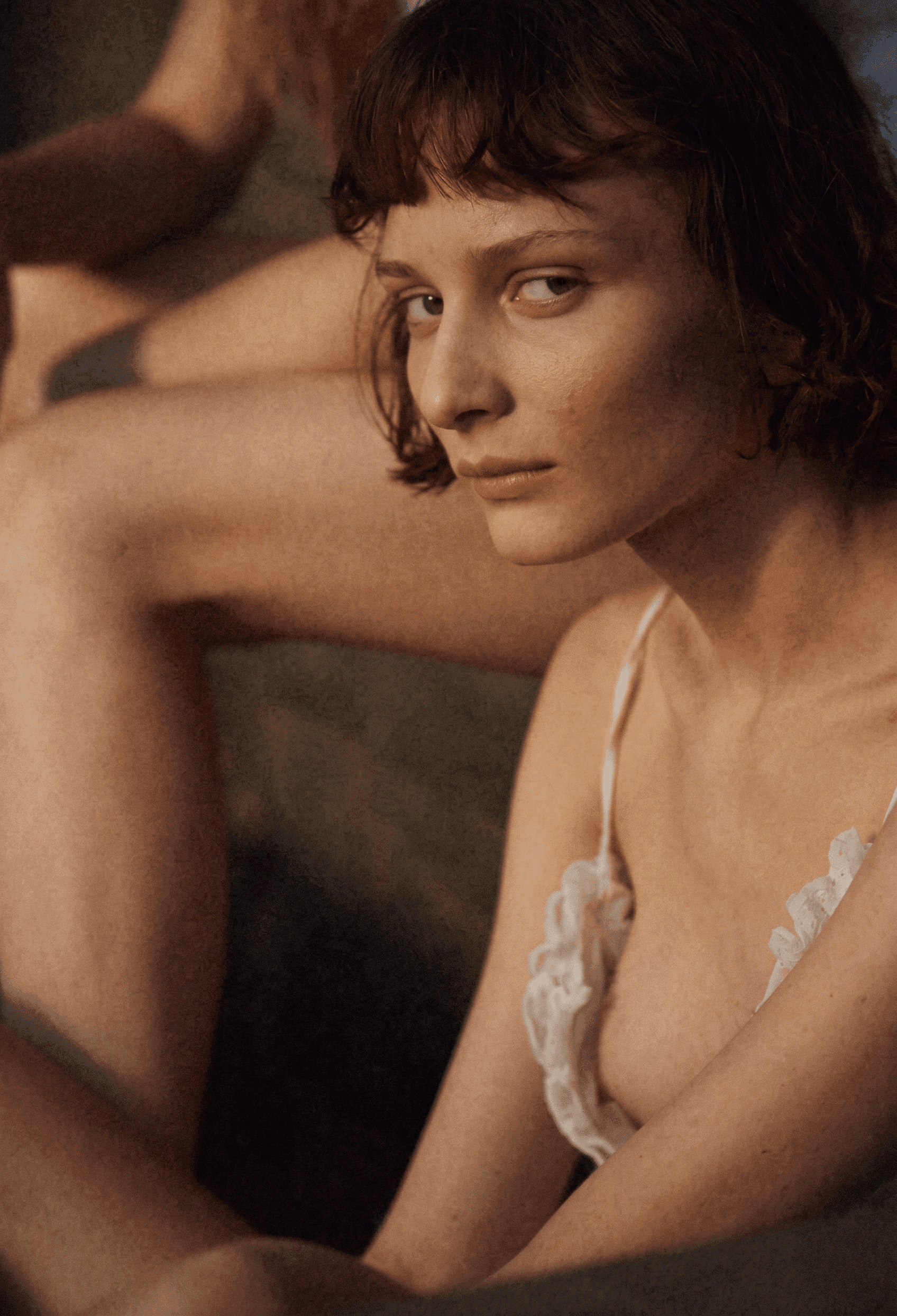 EDITORIAL 6